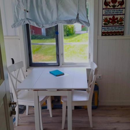 Gaeststuga I Vacker Natur, Bastu, Bubbelpool Sommartid Och Gratis Parkering Naera Ulricehamn Och Lassalyckan, Guesthouse With Nice View With Sauna And Free Parking Close To Dalsjoefors And Fishing Borås Exterior foto